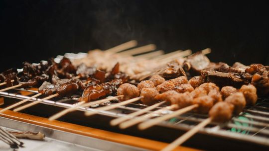 Czym się kierować przy wyborze patyczków gastronomicznych? Mały detal, który robi dużą różnicę!