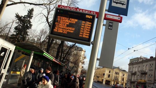 Czytasz w podróży? Dostaniesz zakładkę