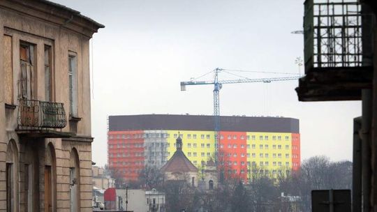 Czytelnicy o przemalowaniu COZL. Głos \"za\" i głos \"przeciw\"