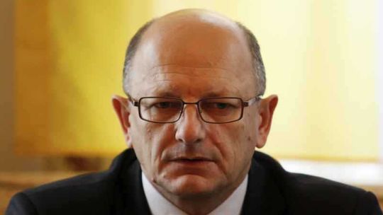 Czytelnik pyta: Panie prezydencie, czy urząd to tylko blichtr?