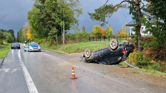 Dachowanie BMW. Fatalny finał szybkiej jazdy