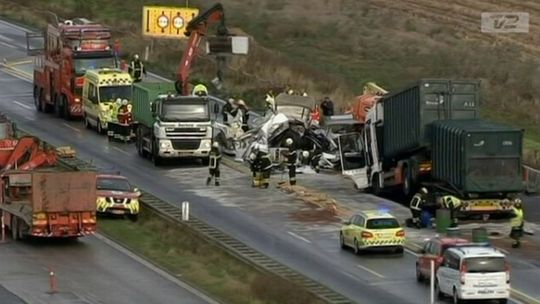 Dania. Dwie ofiary śmiertelne wypadku busa na polskich numerach (wideo)