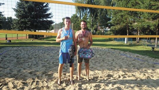 Dawid Sobaszek i Mateusz Sakowicz najlepsi w turnieju siatkówki plażowej w Parczewie