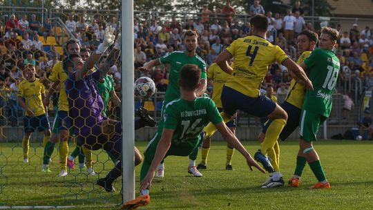 Derby Świdnika dla Świdniczanki! Świetna końcówka beniaminka [zdjęcia]