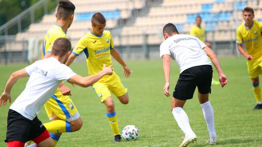 Derby Świdnika dla trzecioligowca. Avia – Świdniczanka 4:2 Derby Świdnika dla trzecioligowca. Avia – Świdniczanka 4:2