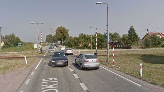 DK 19 zablokowana przez awarię na przejeździe kolejowym