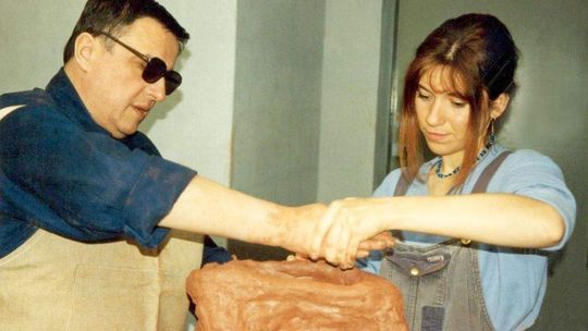 Dla głuchoniewidomych sztuka to przekraczanie niemożliwego