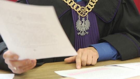 Dlaczego pracownica sądu popełniła samobójstwo?