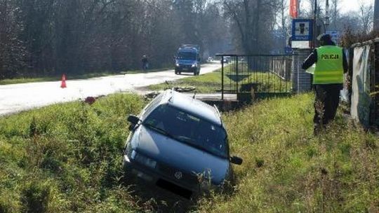 Długi weekend na drogach: Cztery wypadki, 20 pijanych