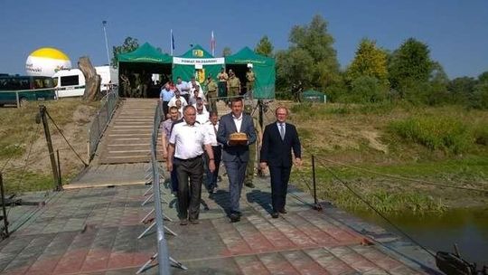 Dni Dobrosąsiedztwa. Most pontonowy połączył Polskę z Ukrainą (zdjęcia)