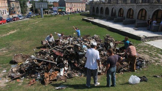 Dni złomu w Lublinie: 10 ton dla zbieraczy (wideo)