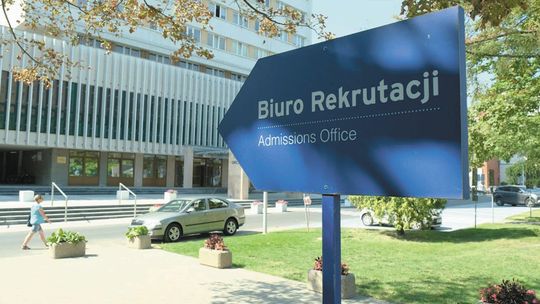 Do dobrej pracy jeden krok. Była matura, teraz czas na wybór uczelni lub studium zawodowego Do dobrej pracy jeden krok. Była matura, teraz czas na wybór uczelni lub studium zawodowego