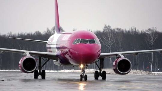 Do Eindhoven polecimy wcześniej. Wizz Air przyspiesza start nowego połączenia