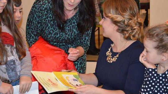 Do pisania bajki zaangażowała mieszkańców. "Magiczna Biedronka" już na papierze
