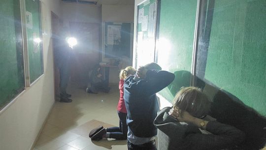 Do urzędu wbiegli zamaskowani mężczyźni z bronią. Pracownicy poszli na policję, sprawę bada prokuratura