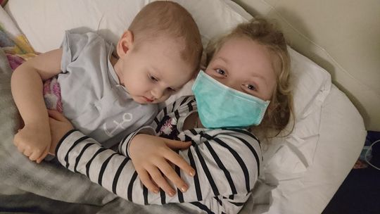 Dobre wiadomości. Udało się zebrać pieniądze na dalsze leczenie małej Marysi