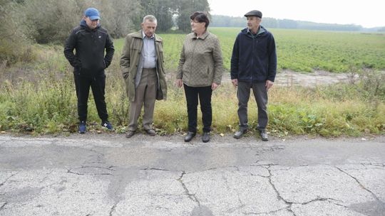Dokąd prowadzi ta droga?  – Do nerwicy – mówią mieszkańcy. Mają już dosyć
