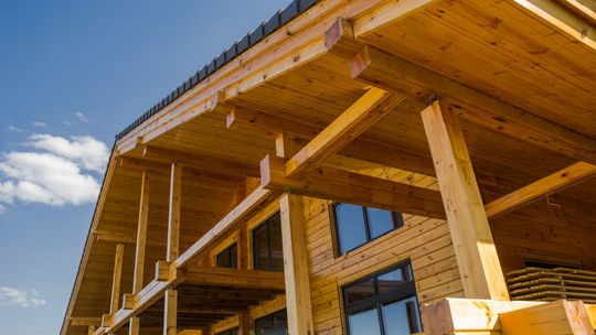 Domki całoroczne: 5 kwestii, które należy wiedzieć przed budową