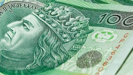 Doradca bankowy z Zamościa oszukał swoich klientów na ponad 100 tys. zł