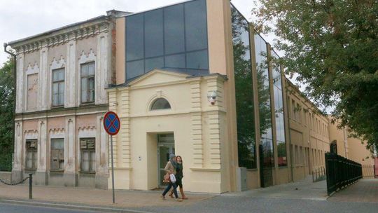 Dostają od Polaków miliony. Komu najchętniej przekazujemy pieniądze?