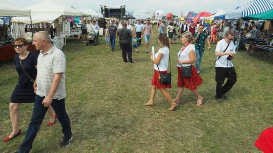 Dożynki Wojewódzkie 2018 w Radawcu: Łąki Łan, Ania Dąbrowska i Pectus