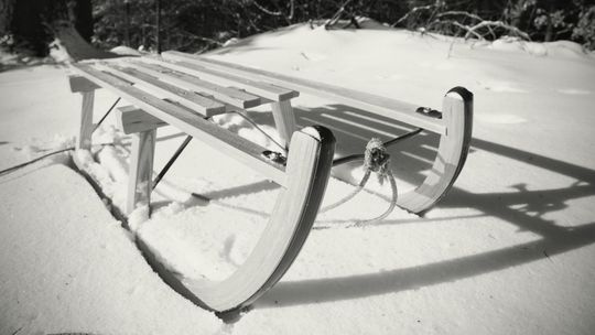 Dramatyczny finał kuligu za samochodem. 15-latka walczy o życie