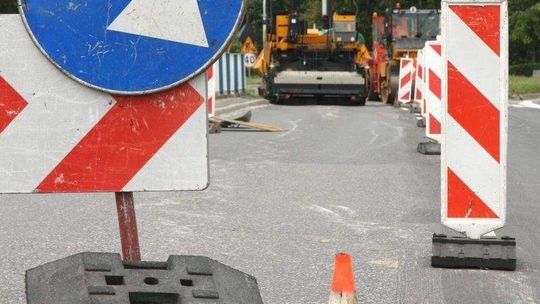 Droga Frampol-Wysokie: 9 wahadeł, każde sobie