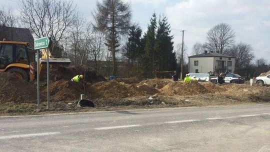 Droga Lublin-Nałęczów: Koparka uszkodziła gazociąg