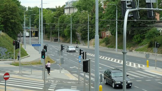 Droga Męczenników Majdanka pułapką dla rowerzystów?