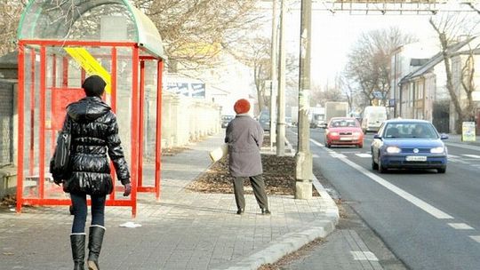 Drogowcy znów na ul. Krochmalnej. Podniosą studzienki kanalizacyjne