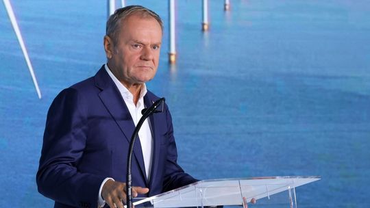 Dron nad rządowymi budynkami i Belwederem. Tusk: zatrzymano dwóch Białorusinów