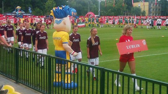 Drugie miejsce dziewcząt z Gimnazjum nr 5 w Lublinie na Coca Cola Cup