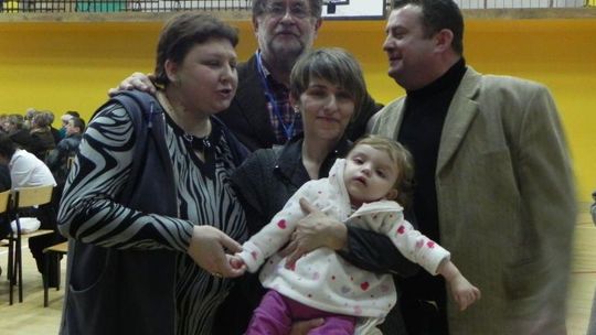 Dubienka: Koncert dla chorej Mai, hojni mieszkańcy pomogli dziecku