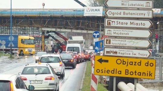 Duże zmiany w ruchu na al. Solidarności. Od soboty po nowej jezdni