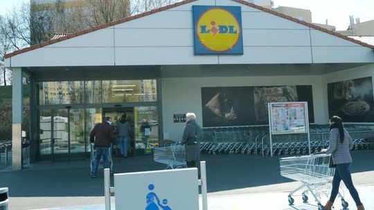 Dwa całodobowe sklepy Lidl w Lublinie. Godziny otwarcia wszystkich sklepów sieci