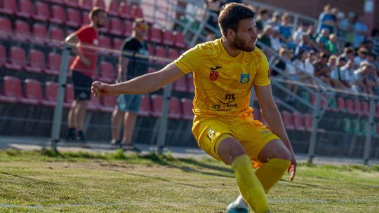 Dwa gole z rzutów wolnych, Stal Kraśnik odwróciła losy spotkania ze Startem Krasnystaw Dwa gole z rzutów wolnych, Stal Kraśnik odwróciła losy spotkania ze Startem Krasnystaw