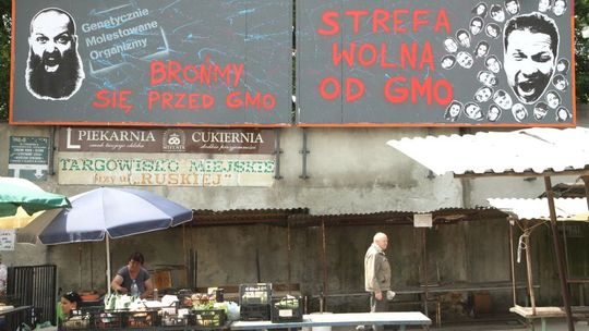 Dwa nowe billboardy przy targu na ul. Ruskiej