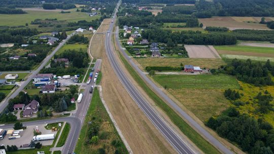 Dwa odcinki ekspresówki czekają na wojewodę