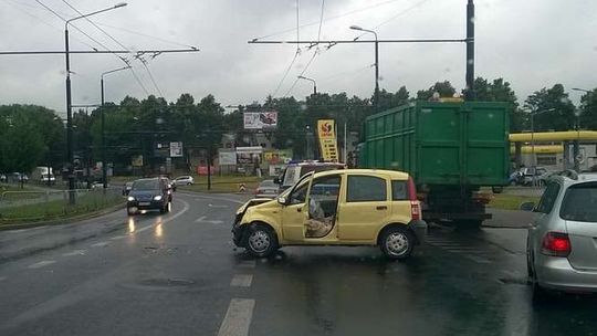 Dwa samochody zderzyły się ul. Diamentowej w Lublinie