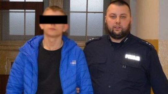 Dwa włamania w Zamościu. Skradzione przedmioty znaleziono w jego samochodzie