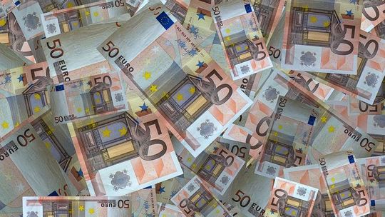 Dwaj biznesmeni założyli w Lublinie spółkę, wzięli unijne dotacje. Mają zakaz opuszczania kraju