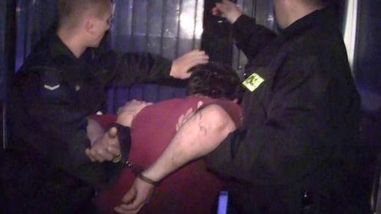 Dwie dziewczynki zginęły potrącone przez samochód. Kierowca już złapany (wideo)