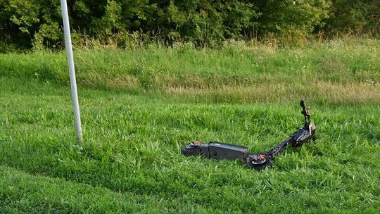 Dwie nastolatki trafiły do szpitala po wypadku na hulajnodze 