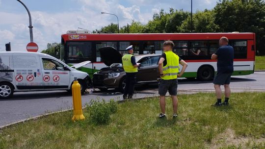 Dwie osoby w szpitalu po wypadku na al. Witosa w Lublinie