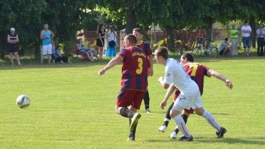 Dwóch na placu boju w bialskiej okręgówce