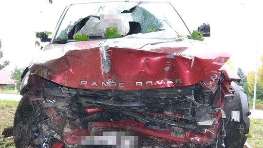 Dwoje pijanych w range roverze. Oboje ciężko ranni trafili do szpitala