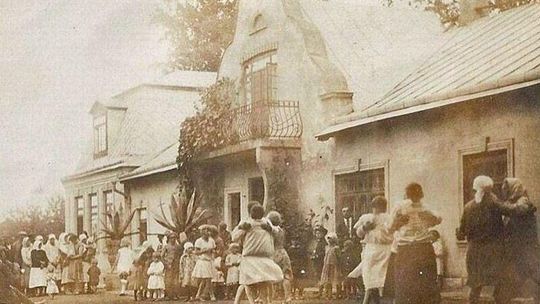 Dworek na Węglinie kiedyś i dziś (zdjęcia)