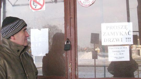 Dworzec PKS w Białej Podlaskiej zamknięty na cztery spusty