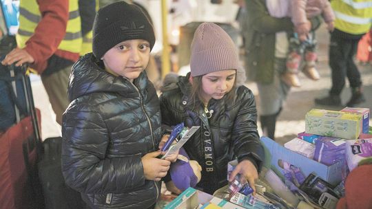 Dworzec PKS w Lublinie po zmroku. Wszystkie ręce na pokład