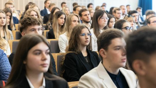 Dyplom to nie wszystko. Absolwenci tego kierunku będą mogli zdobyć prestiżowy certyfikat